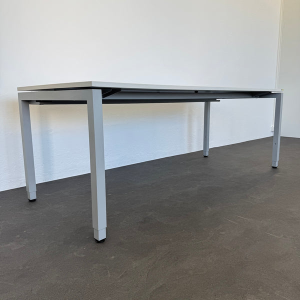 Denz D3 Schreibtisch 2000x800 mm - Lichtgrau