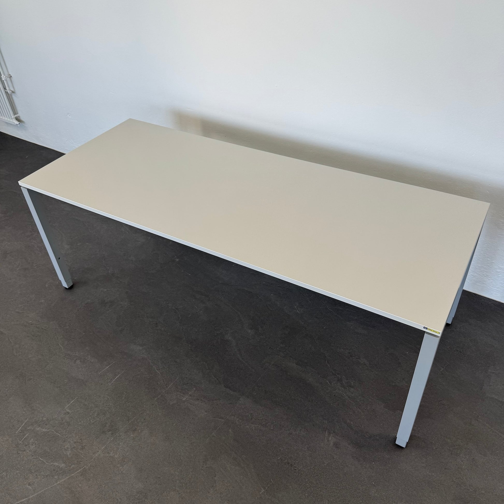 Denz D3 Schreibtisch Ansicht von oben