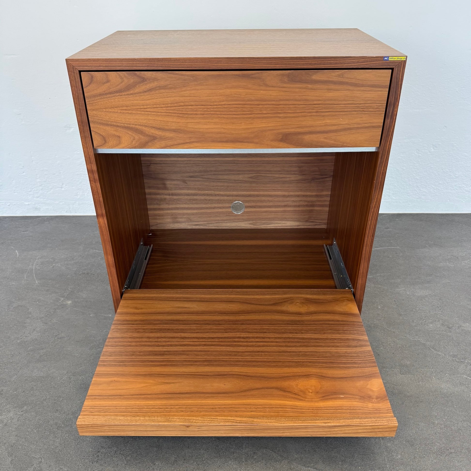 Top Design Exclusiv Sideboard frontal mit Auszugstablar