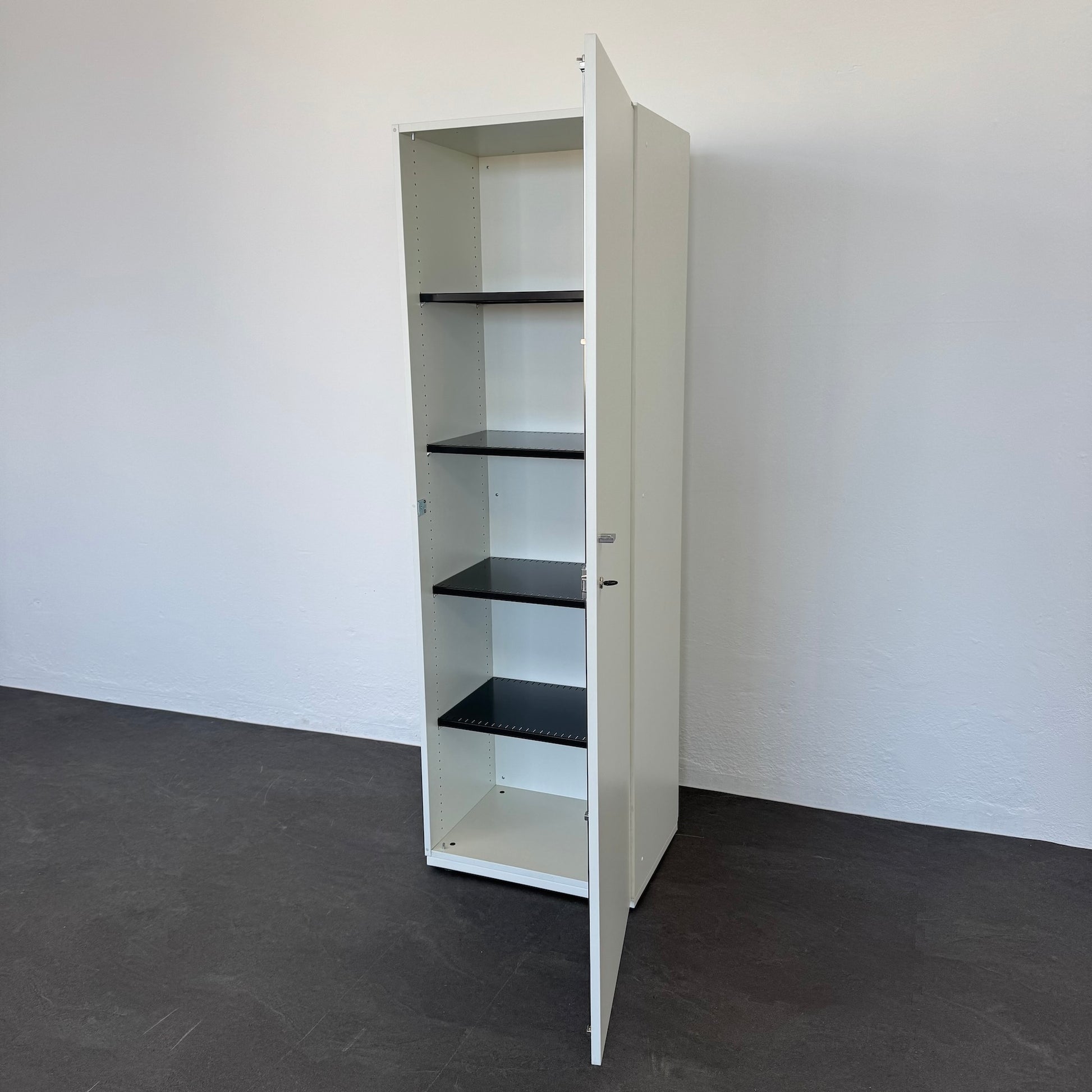 König + Neurath ACTA Classic Flügeltür-Aktenschrank 