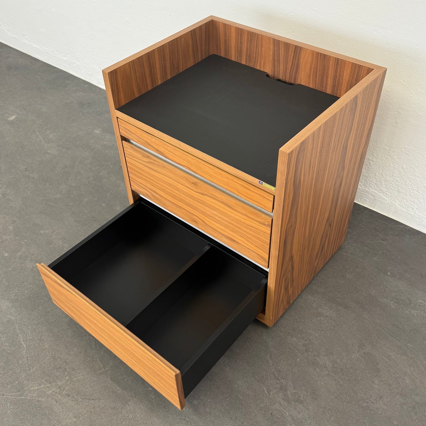 Top Design Exclusiv Sideboard untere Schublade offen