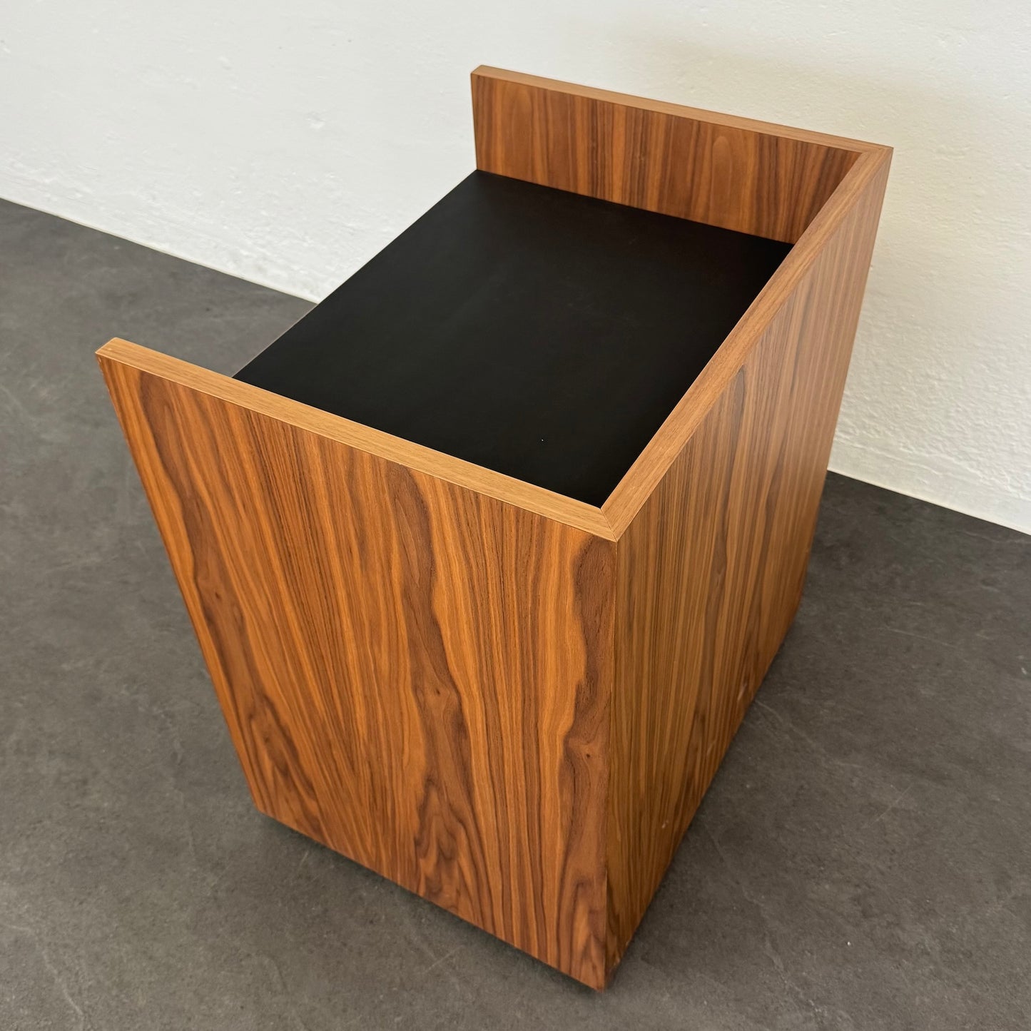 Top Design Exclusiv Sideboard seitliche Ansicht