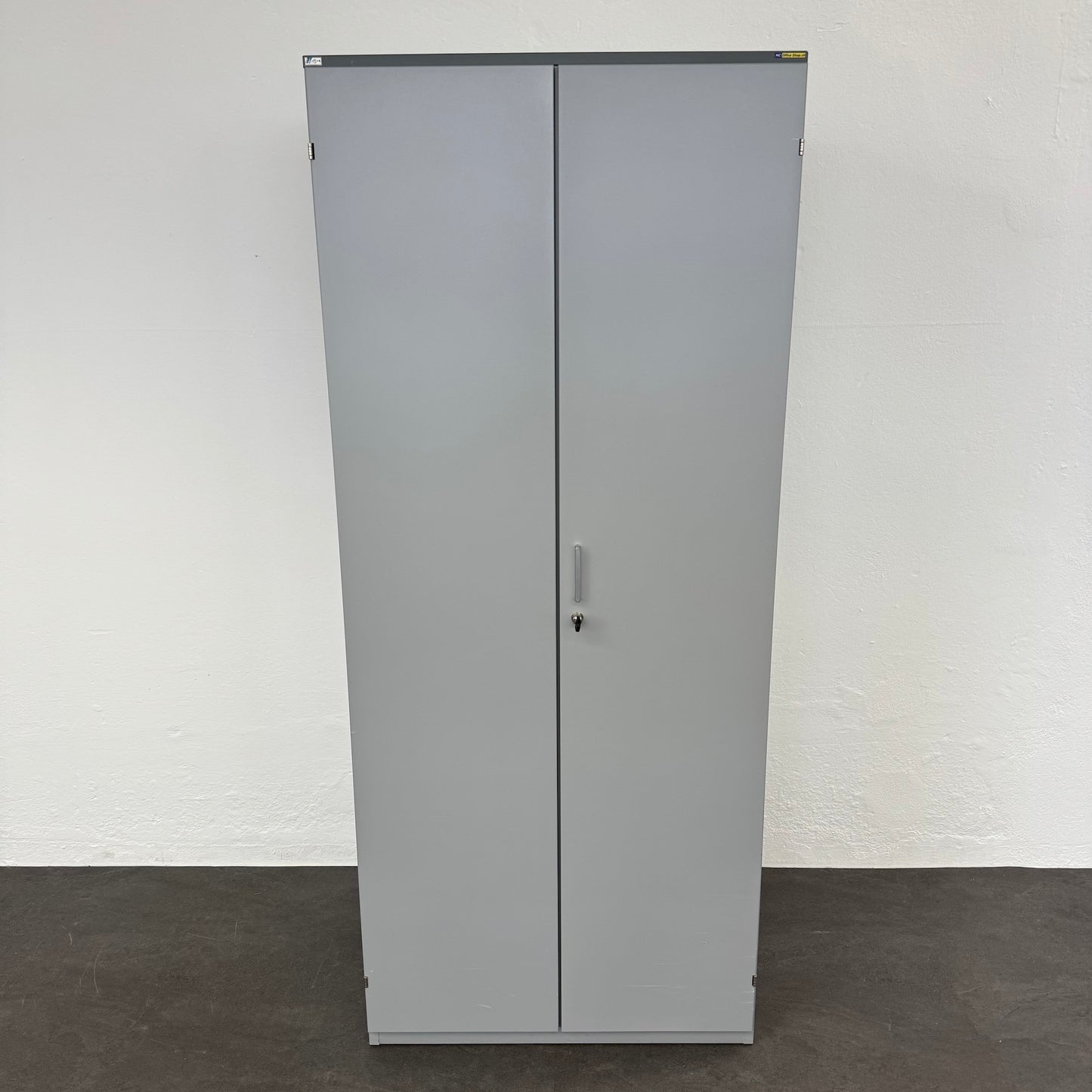 Lista Office Storage Flügeltür-Aktenschrank Metall Silbergrau