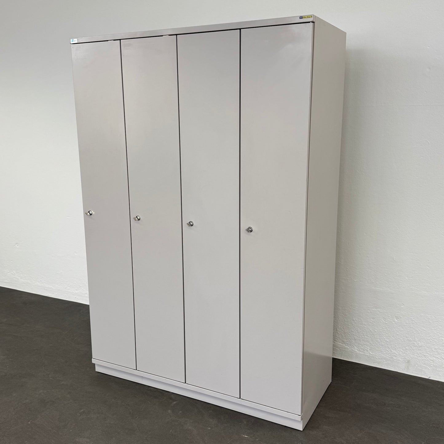 Lista Classic Garderobenschrank mit Schlüssel