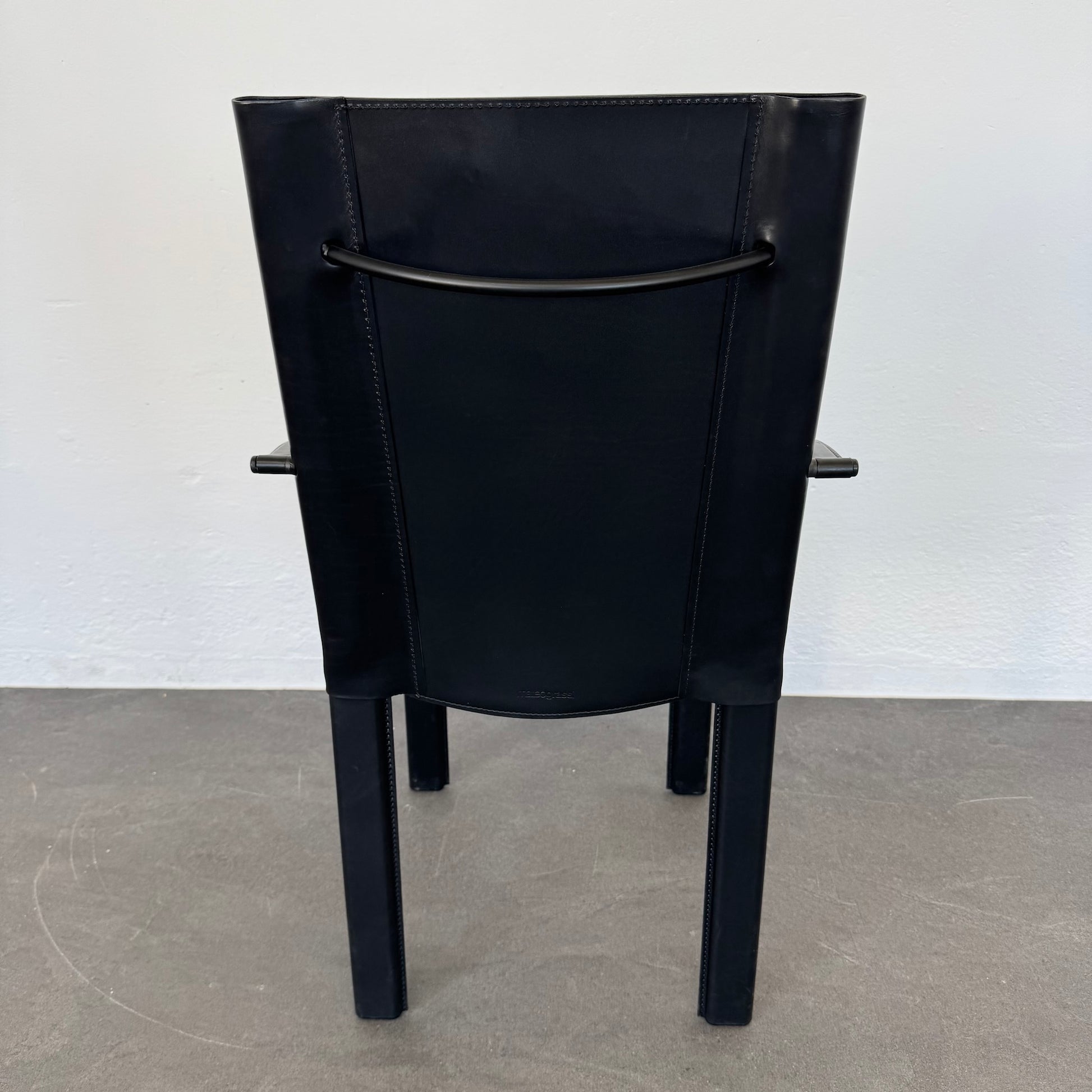 Matteo Grassi Vintage Leder Stuhl Ansicht von hinten