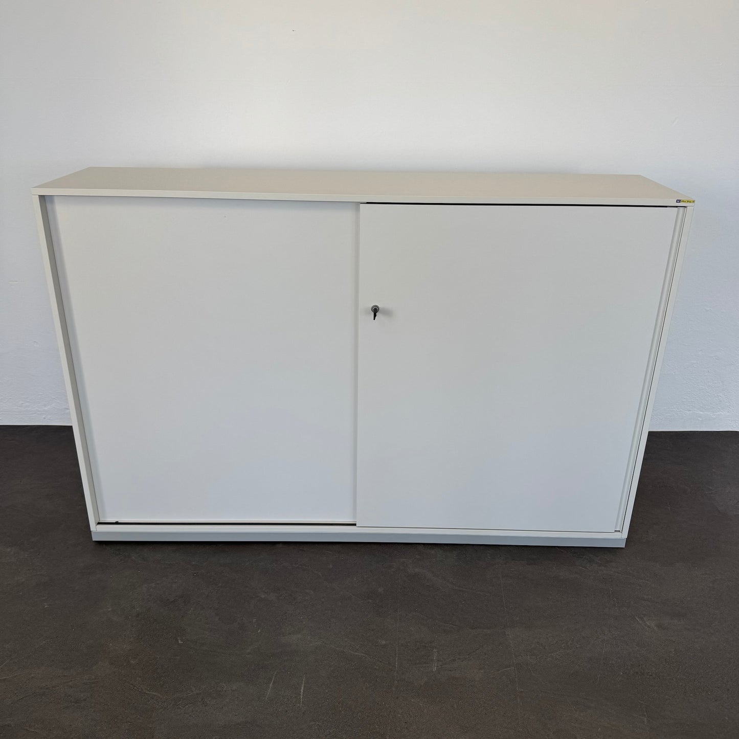 Steelcase Share It Duo Schiebetürschrank Spanplatte Weiss
