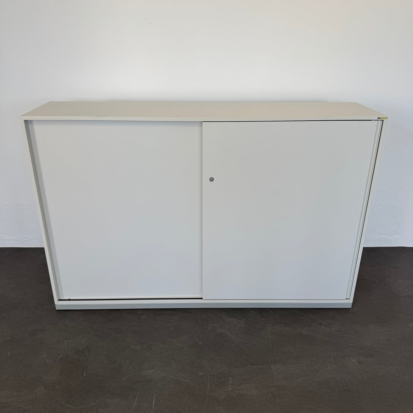 Steelcase Share It Duo Schiebetürschrank Spanplatte Weiss