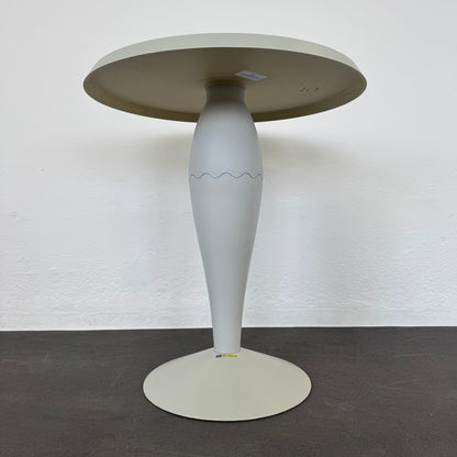 Kartell Miss Balù Table Ansicht von unten