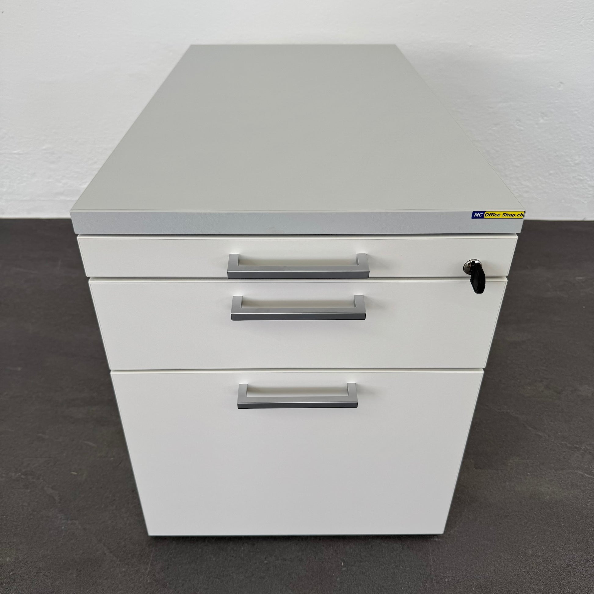 Haworth Kiron Unterstell-Korpus in Weiss