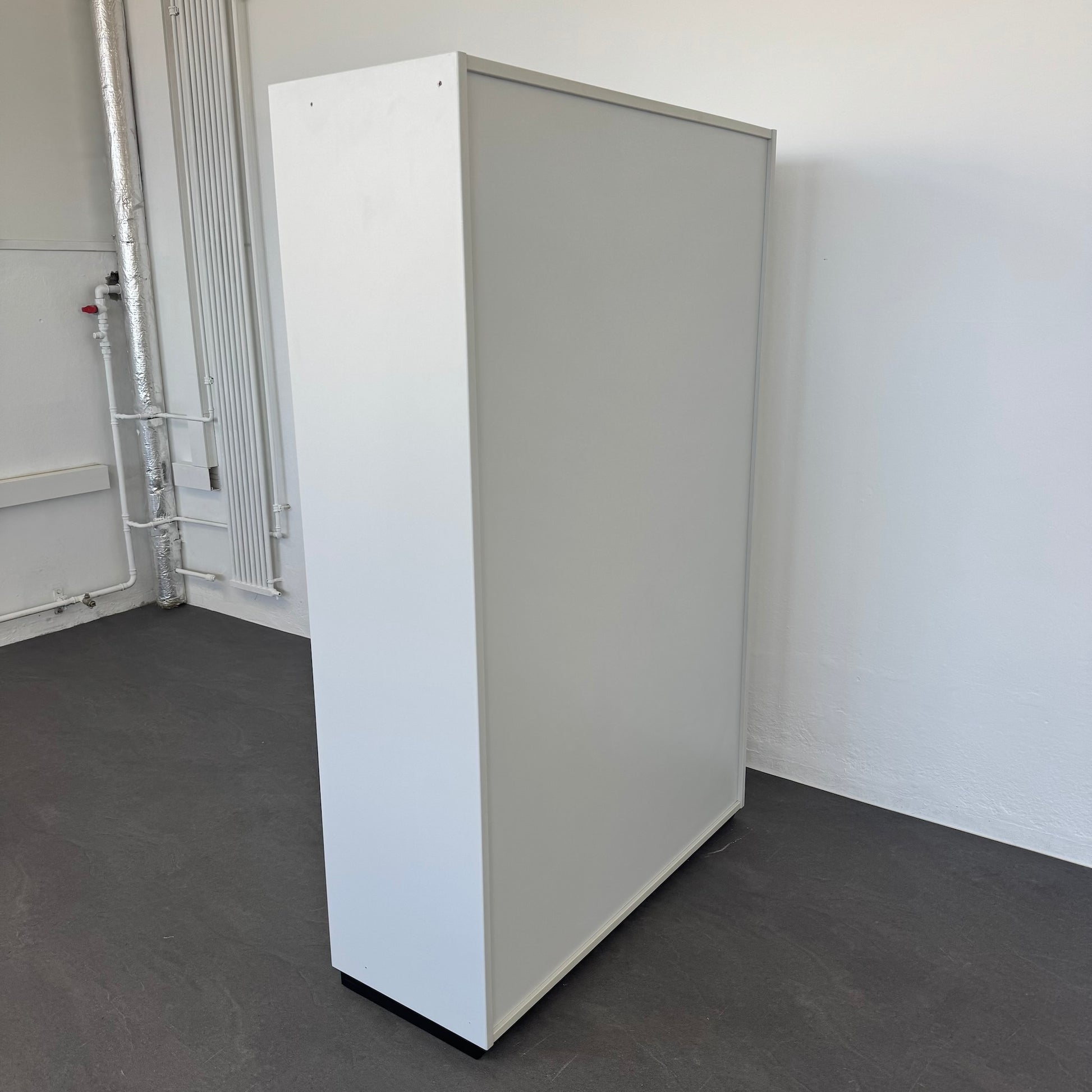 Denz Creactiv Lateralschrank von der Seite