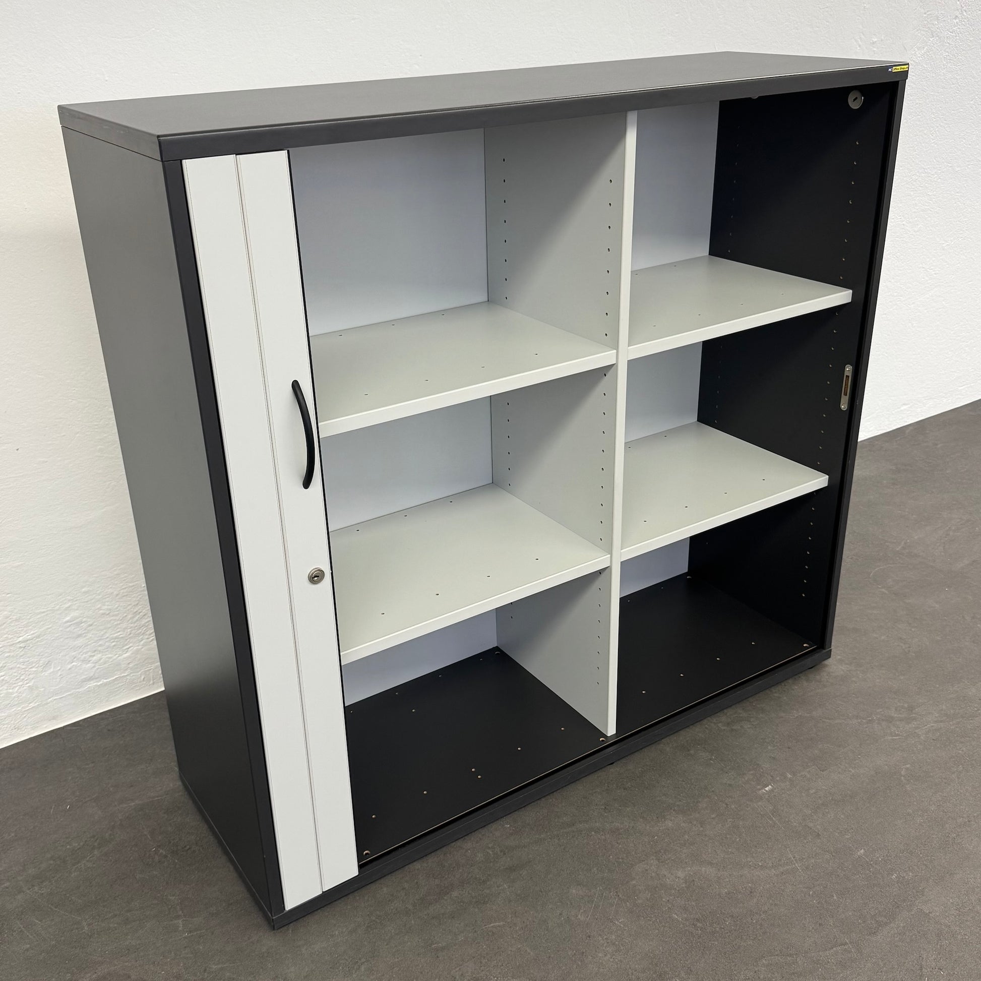 Elan Euroffice Lateralschrank mit 4 Fachböden