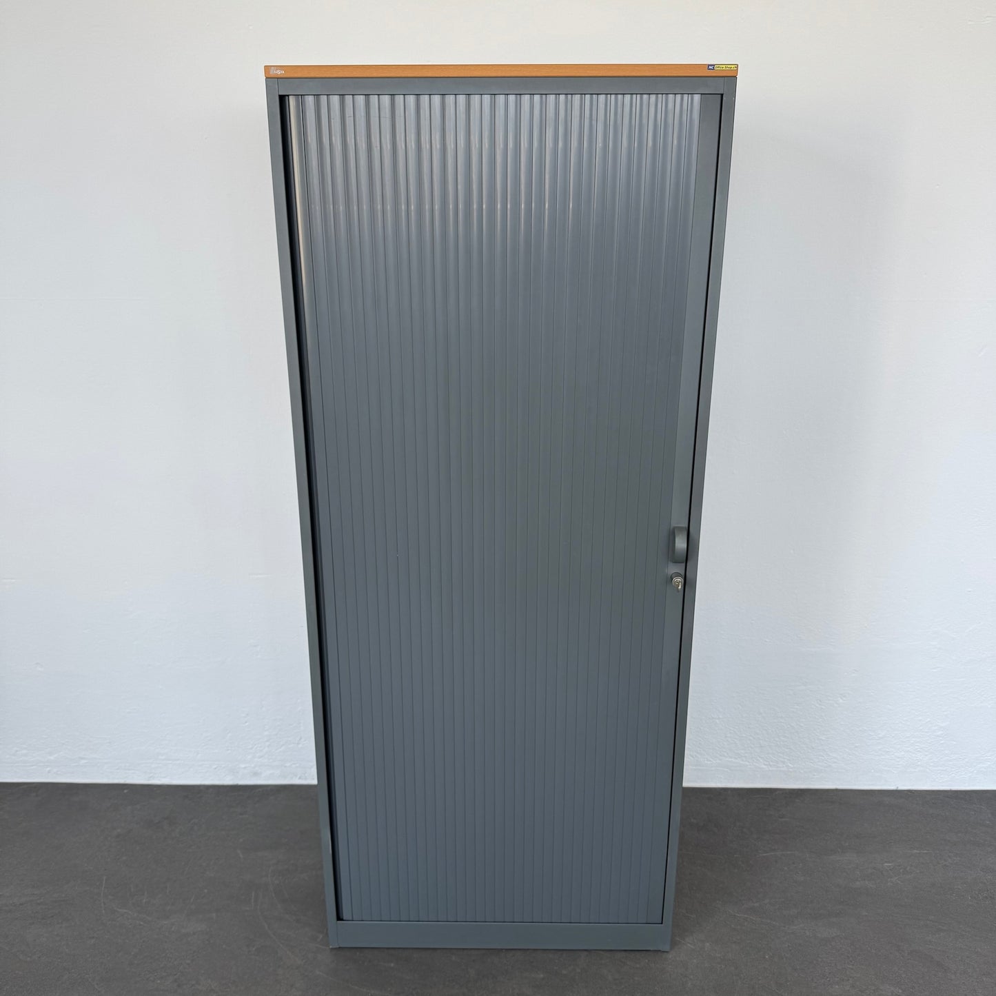 Lista Office Storage Lateralschrank aus Metall in Anthrazit