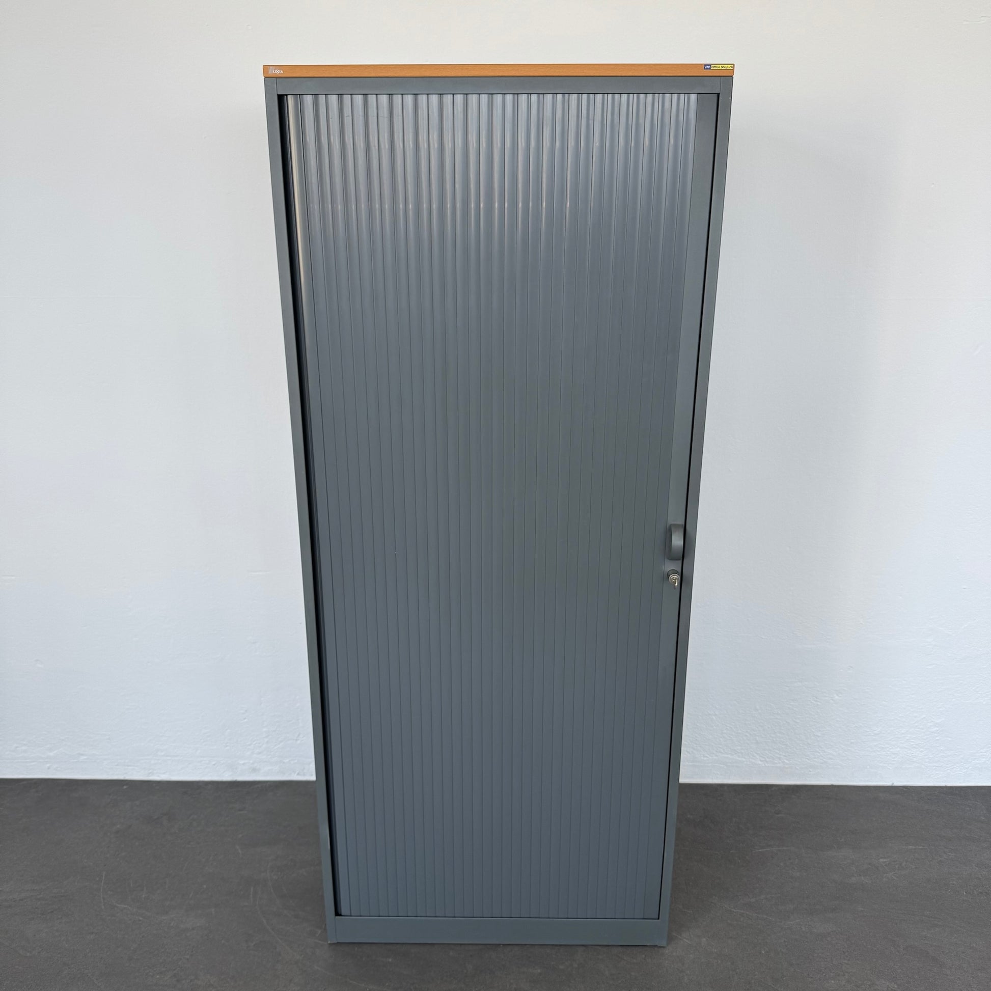 Lista Office Storage Lateralschrank aus Metall in Anthrazit