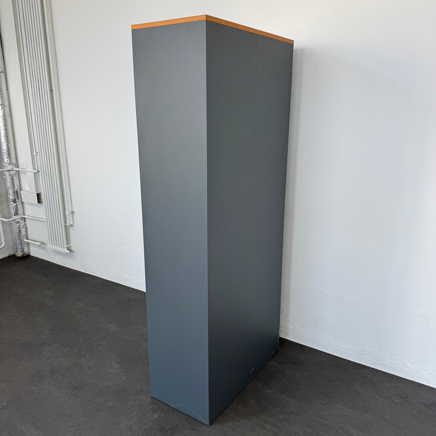 Lista Office Storage Lateralschrank seitliche Ansicht
