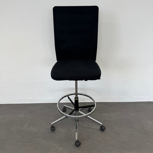 Vitra ID Trim Counter Drehstuhl Stoffbezug Dunkelbraun und Schwarz