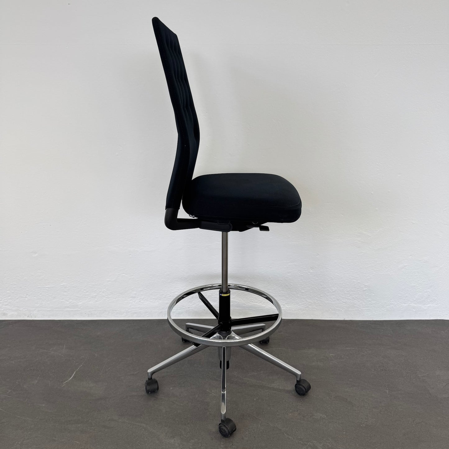 Vitra ID Trim Bürodrehstuhl mit Rückenlehne