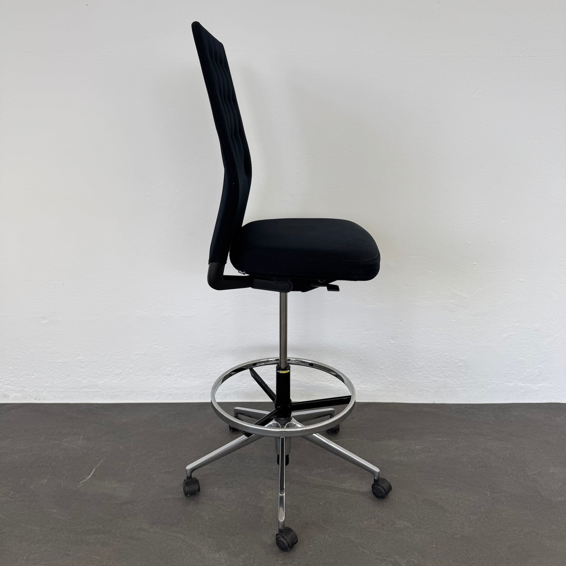 Vitra ID Trim Bürodrehstuhl mit Rückenlehne