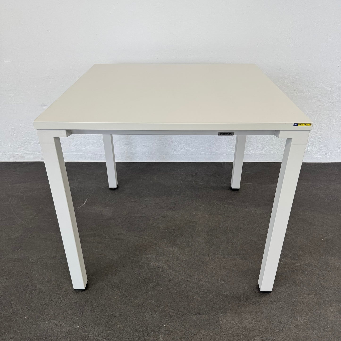 Steelcase Kalidro Besprechungstisch mit Spanplatte weiss