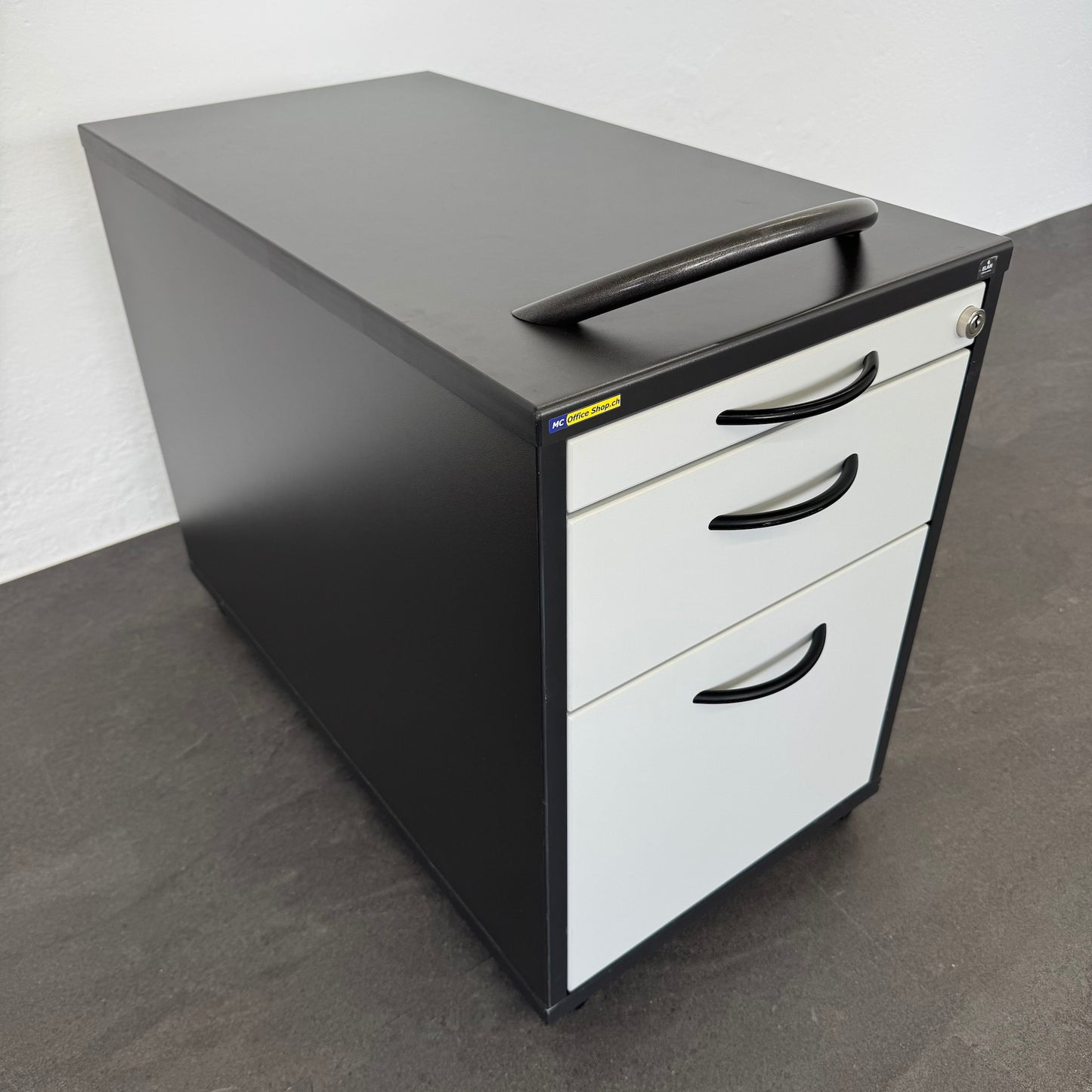Elan Euroffice Unterstell-Korpus geschlossen