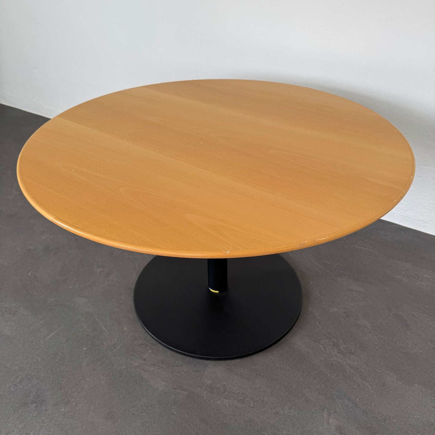 Elan Euroffice Besprechungstisch rund 1200mm Durchmesser