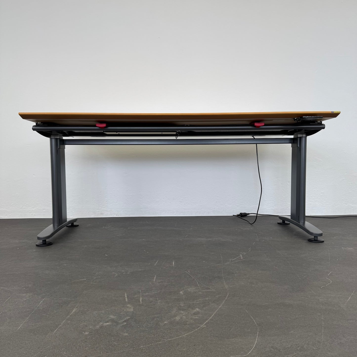 Ergodata System Desk Sitz-Steh Schreibtisch von unten