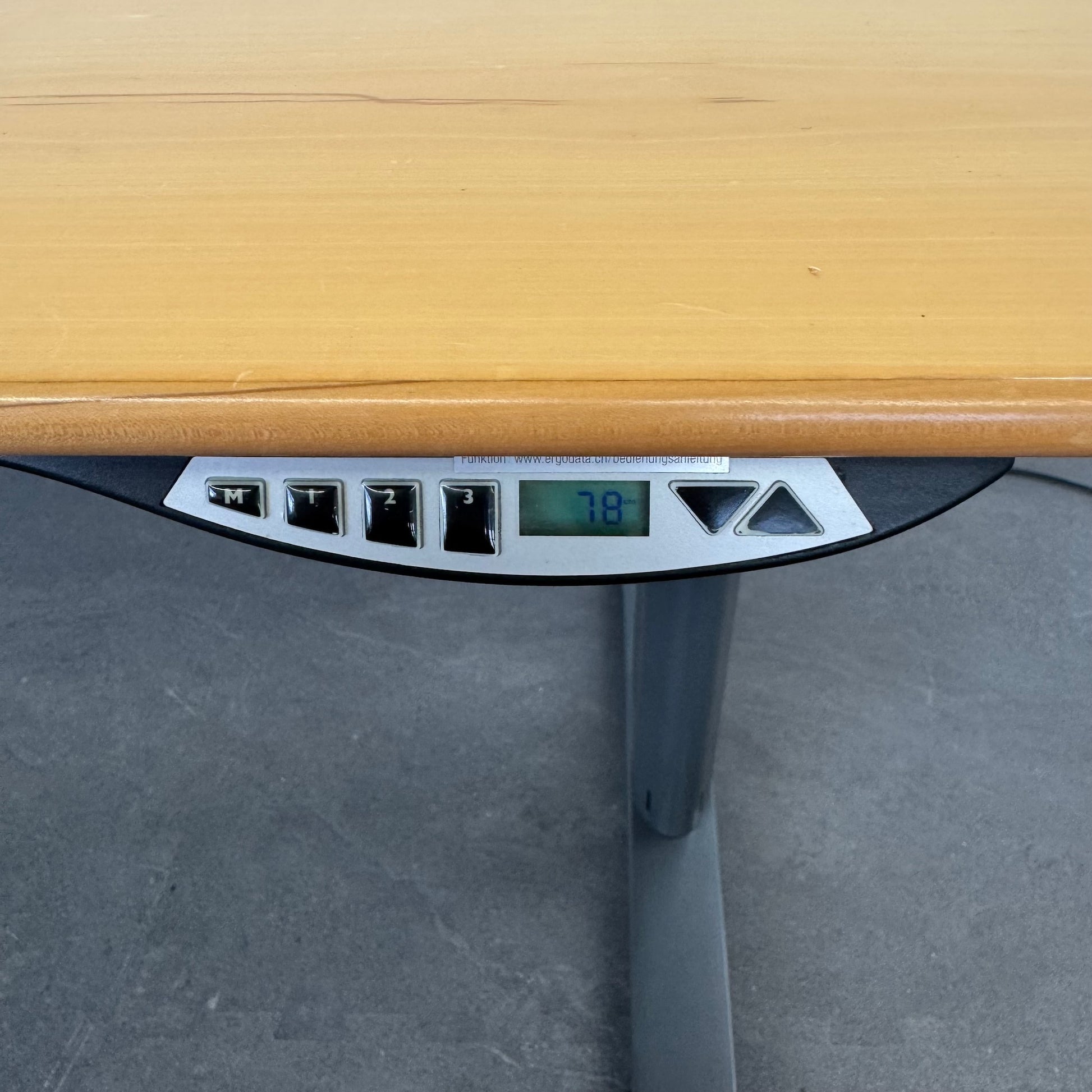 Ergodata System Desk Sitz-Steh Schreibtisch Detailfoto Memory Steuerung