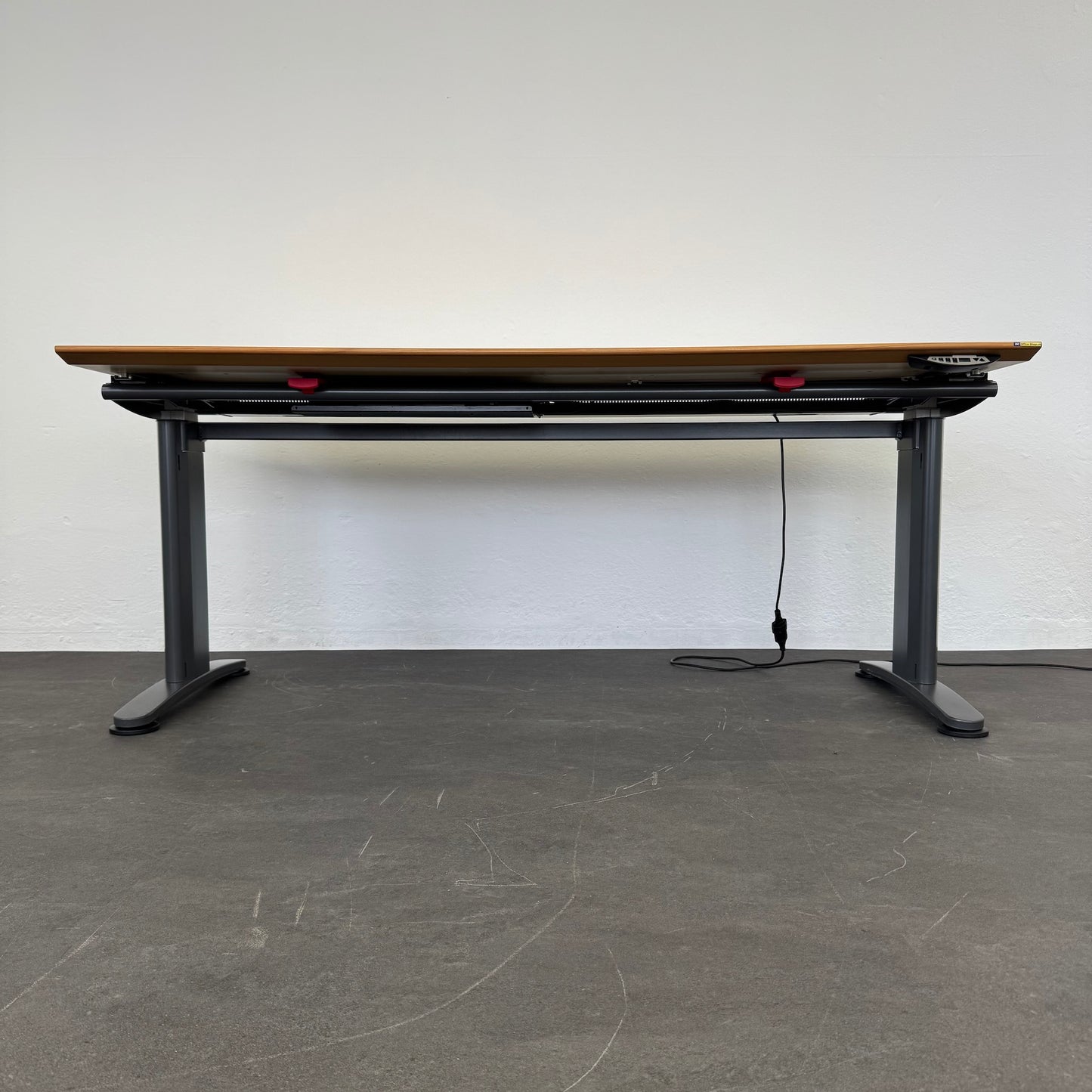Ergodata System Desk Sitz-Steh Schreibtisch von unten