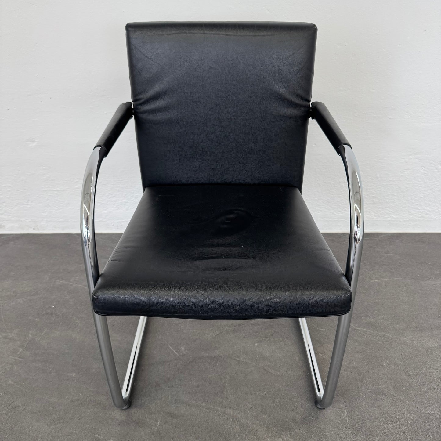 Vitra Visasoft Freischwinger Bezug Leder Schwarz