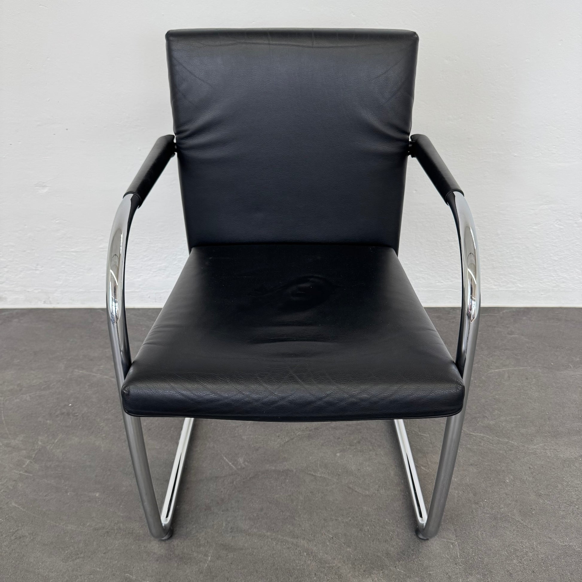 Vitra Visasoft Freischwinger Bezug Leder Schwarz