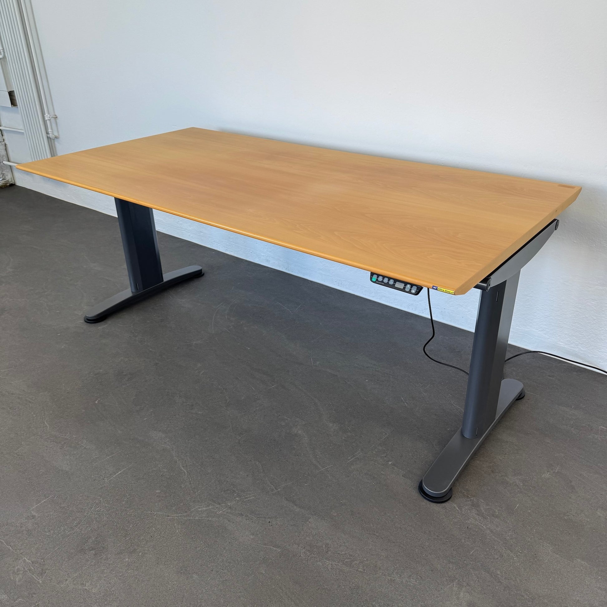 Ergodata System Desk Sitz-Steh Schreibtisch von links