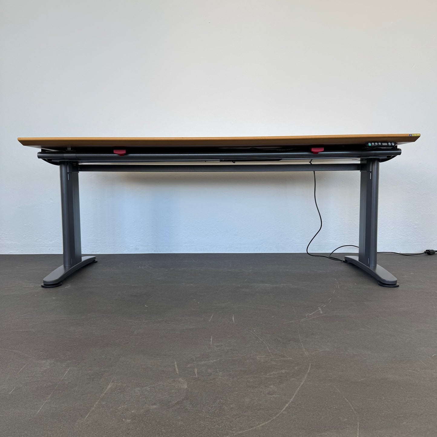 Ergodata System Desk Sitz-Steh Schreibtisch von unten