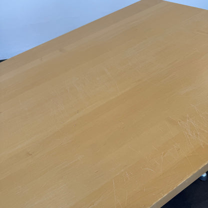 Gehri Trigo Besprechungstisch Detailfoto Tischplatte