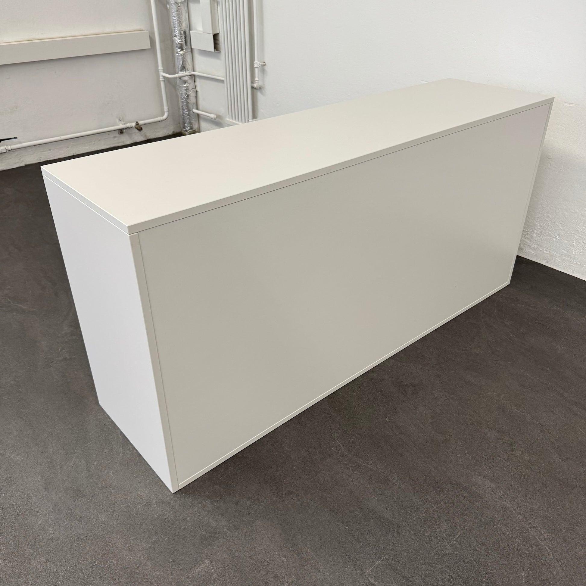 Steelcase Share It Lateralschrank Ansicht von hinten oben