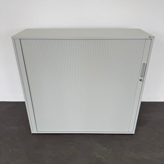 Ergodata V-Max Lateralschrank aus Spanplatte in Lichtgrau