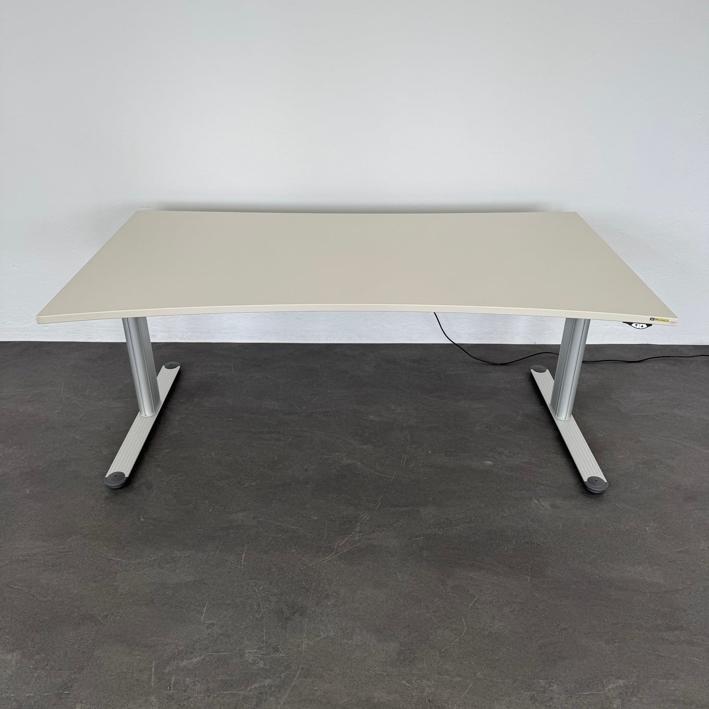 Haworth TC4000 Sitz-Steh-Schreibtisch ganz unten