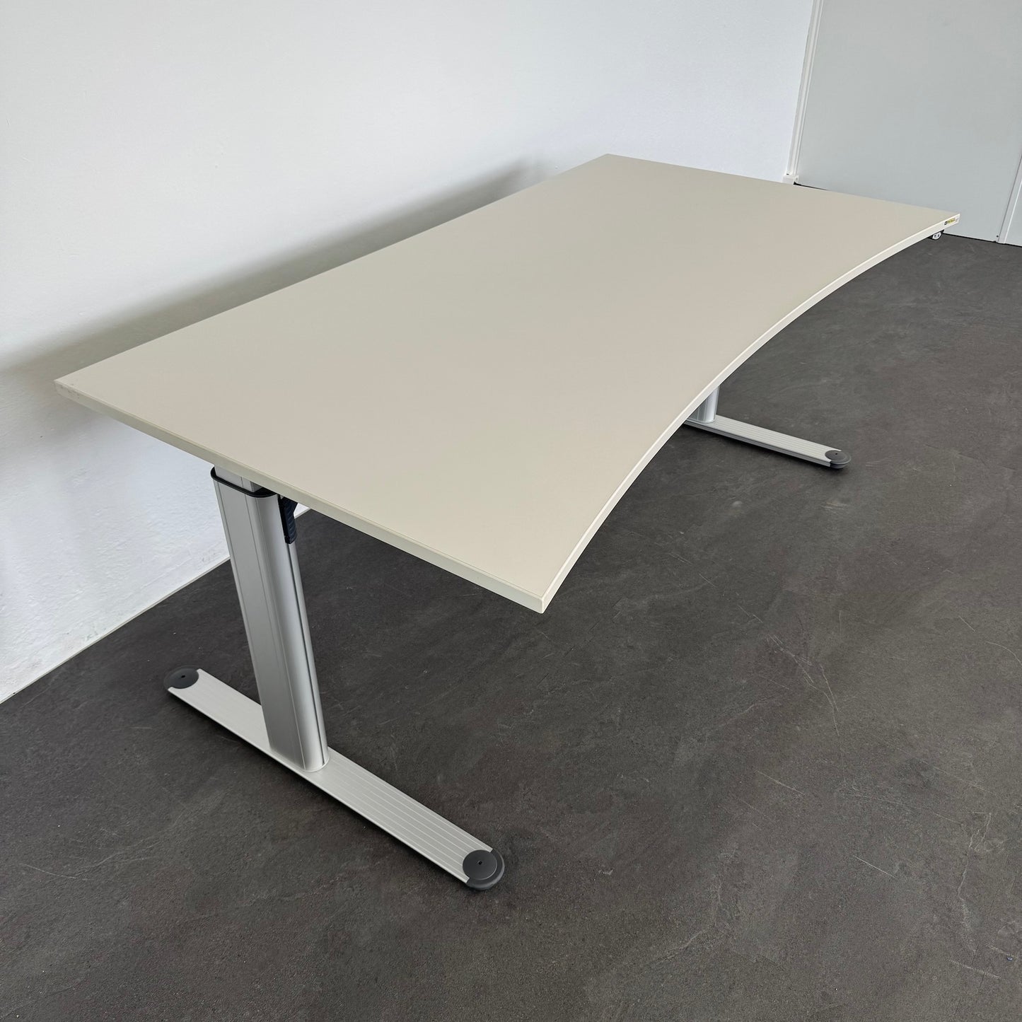 Haworth TC4000 Sitz-Steh-Schreibtisch Ansicht von oben