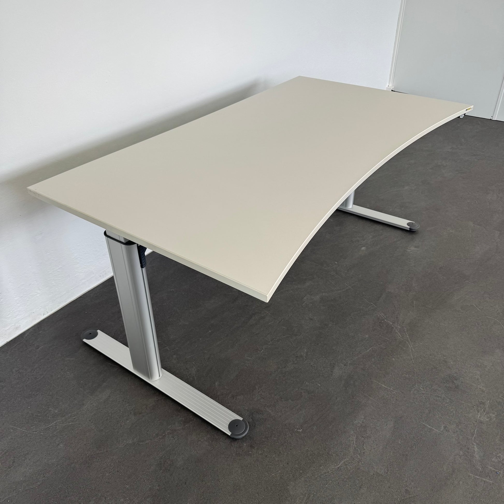 Haworth TC4000 Sitz-Steh-Schreibtisch Ansicht von oben