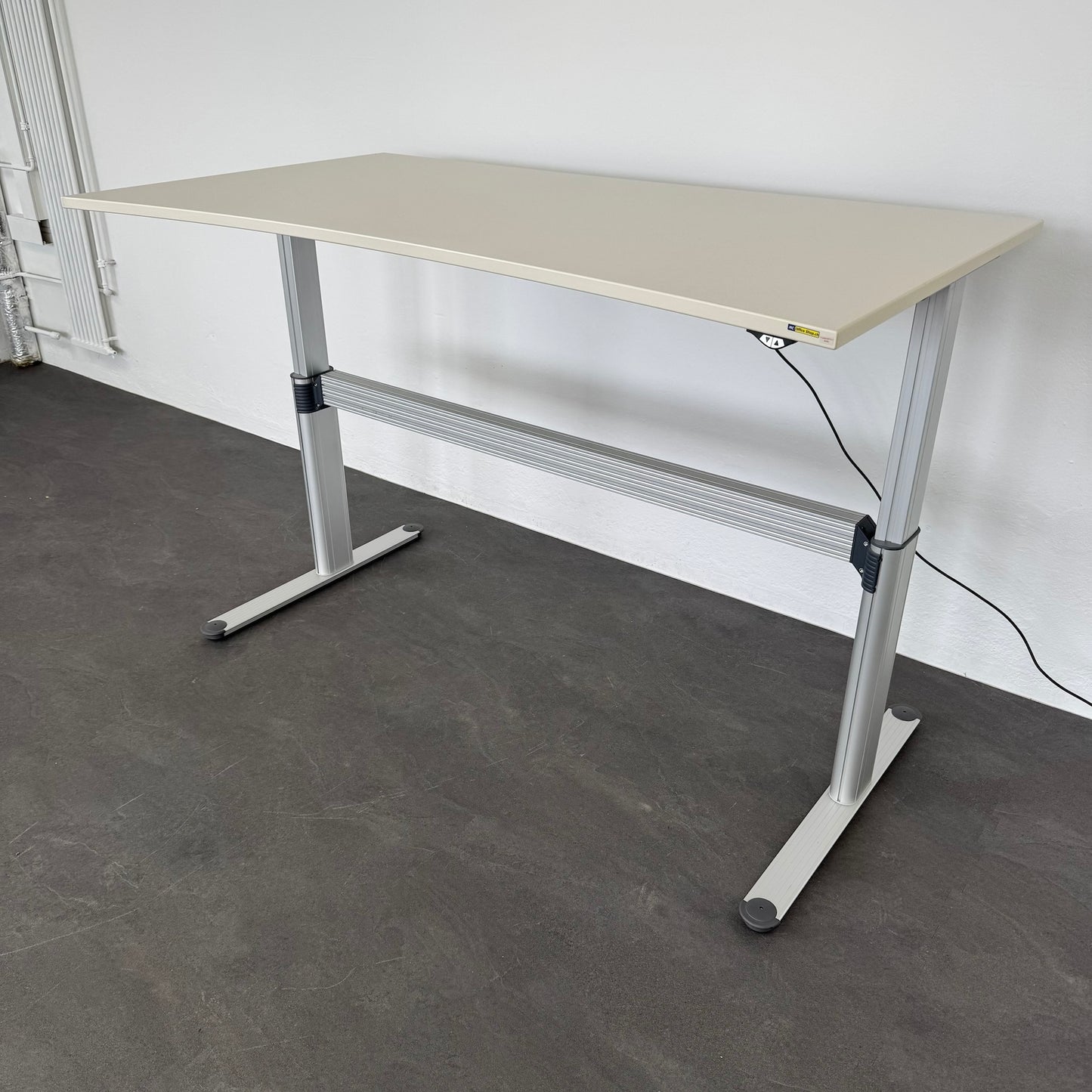 Haworth TC4000 Sitz-Steh-Schreibtisch mit Gestell Silbergrau