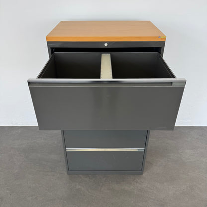 Vidmar Classic Hängeregisterschrank mit oberstem Auszug offen