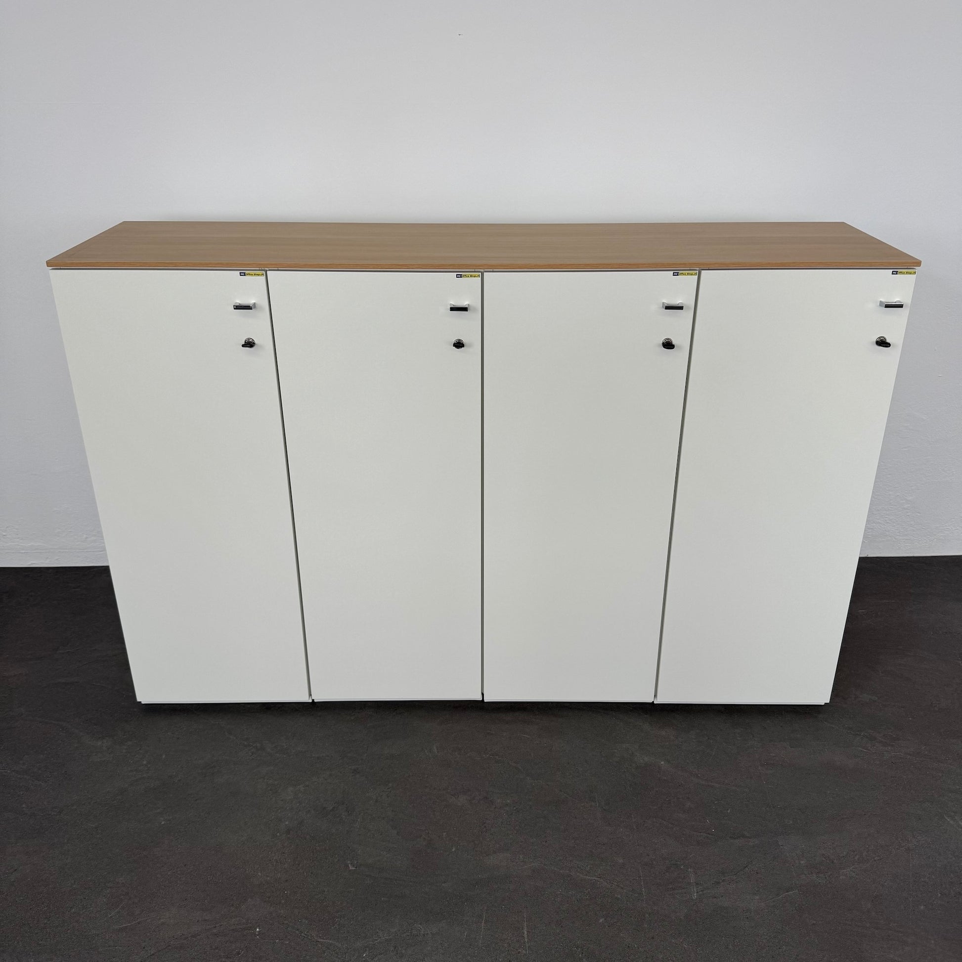 König + Neurath ACTA Classic Flügeltür-Aktenschrank aus Spanplatte weiss mit Akzien-Deckblatt