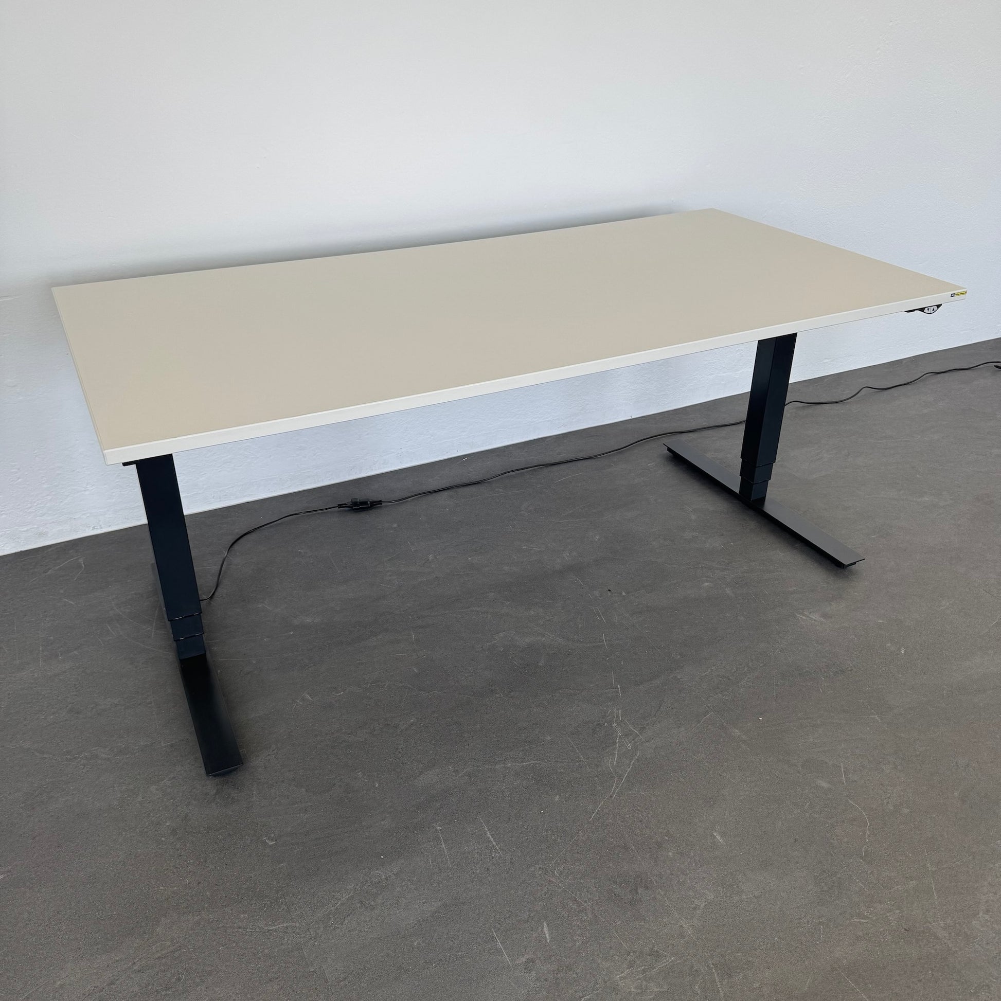 Interoffice Sitz-Steh-Schreibtisch Gestell Schwarz