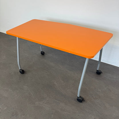 Steelcase Education Roll-Schreibtisch mit Gestell in Schwarz - 6038528