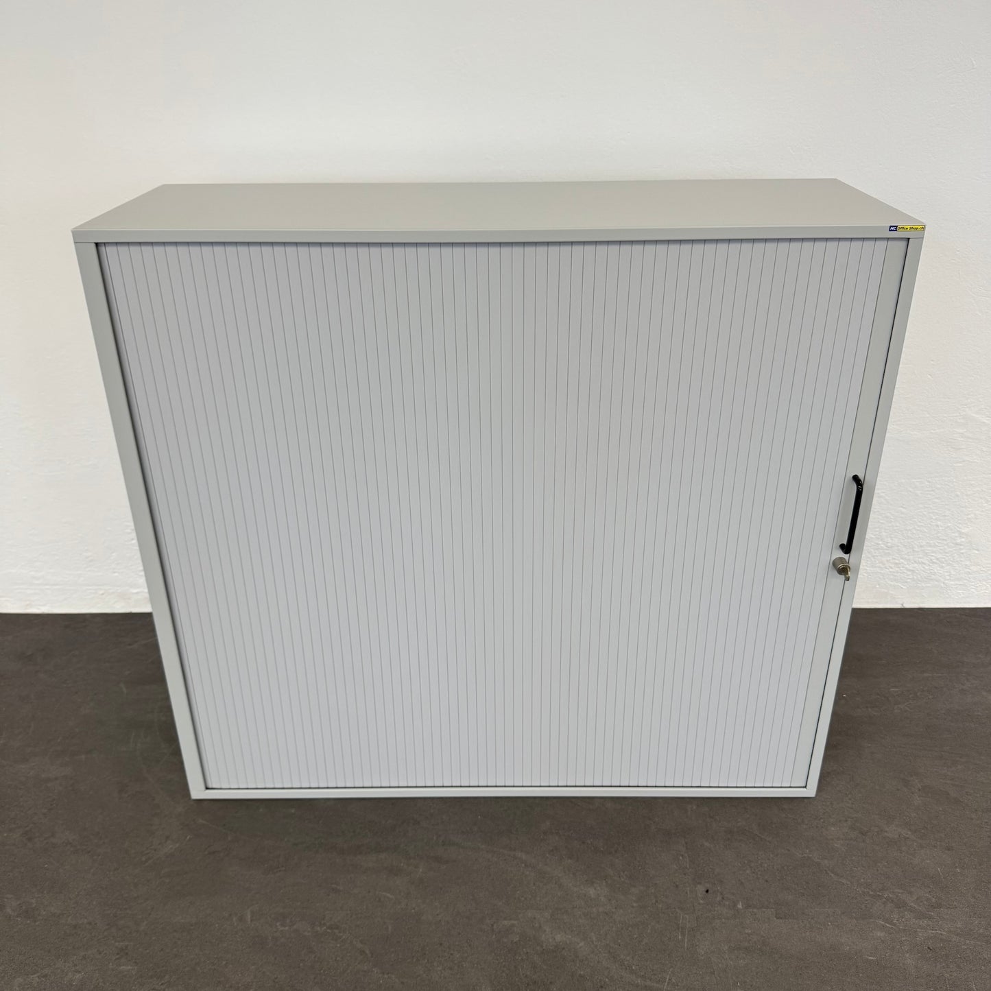 Bigla Classic Lateralschrank aus Metall in Lichtgrau