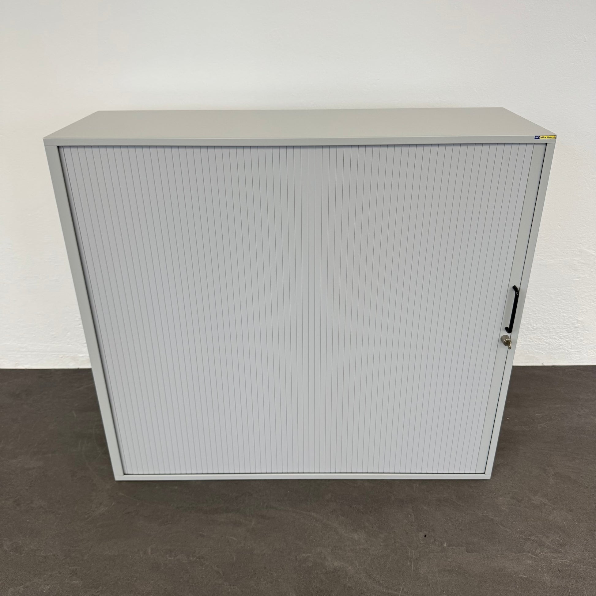 Bigla Classic Lateralschrank aus Metall in Lichtgrau