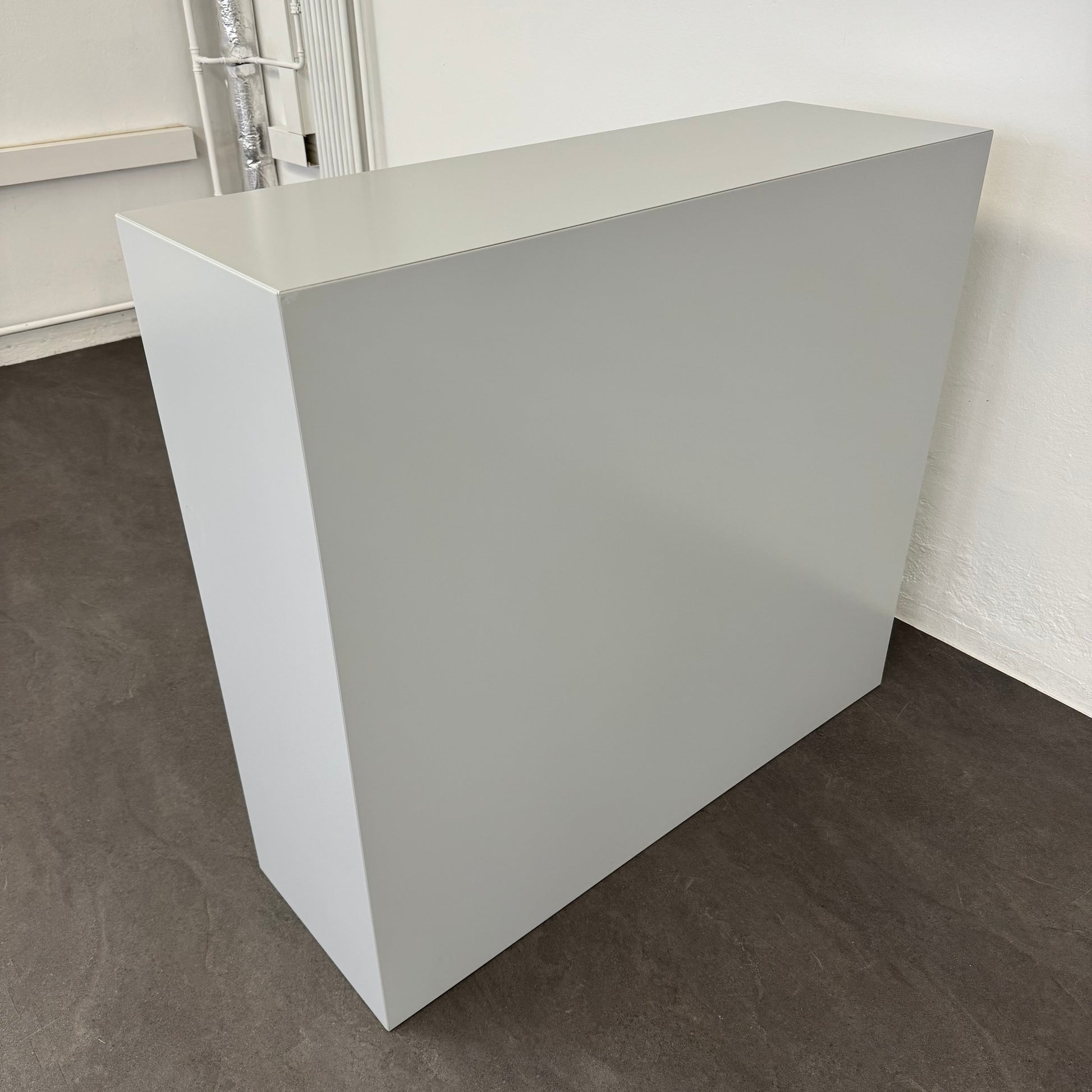 Bigla Classic Lateralschrank Ansicht von hinten