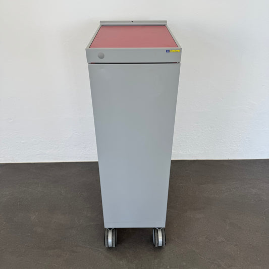 Denz D3 Roll-Caddy in Silbergrau und Rot