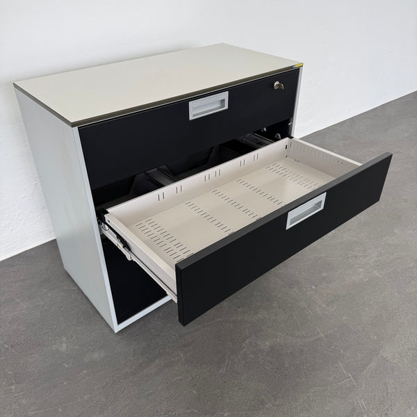 Lista Office LO Qub Modul-Sideboard 2-OH 800mm - Silbergrau-Schwarz - mit Schlüssel