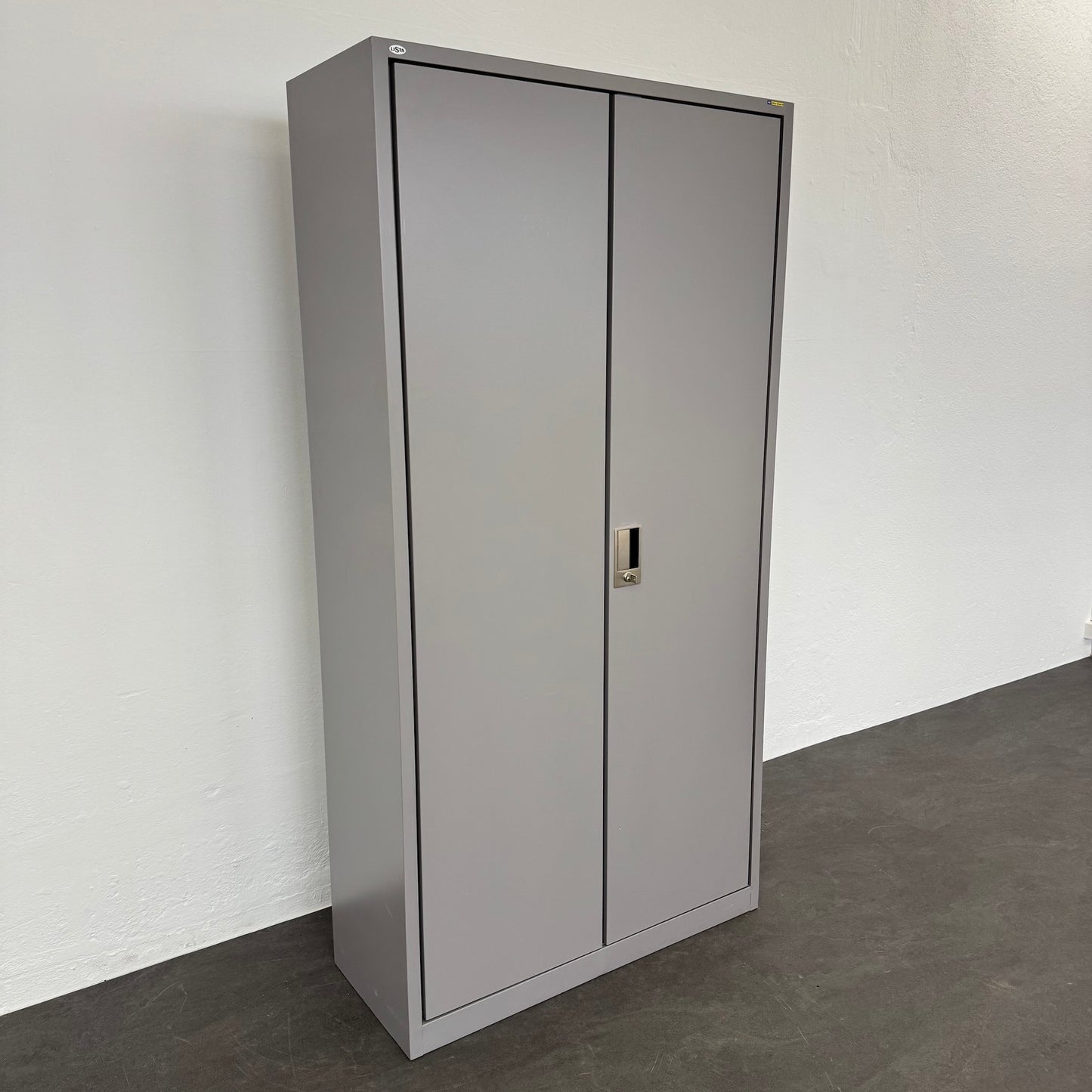 Lista Storage Flügeltür-Aktenschrank 997mm breit