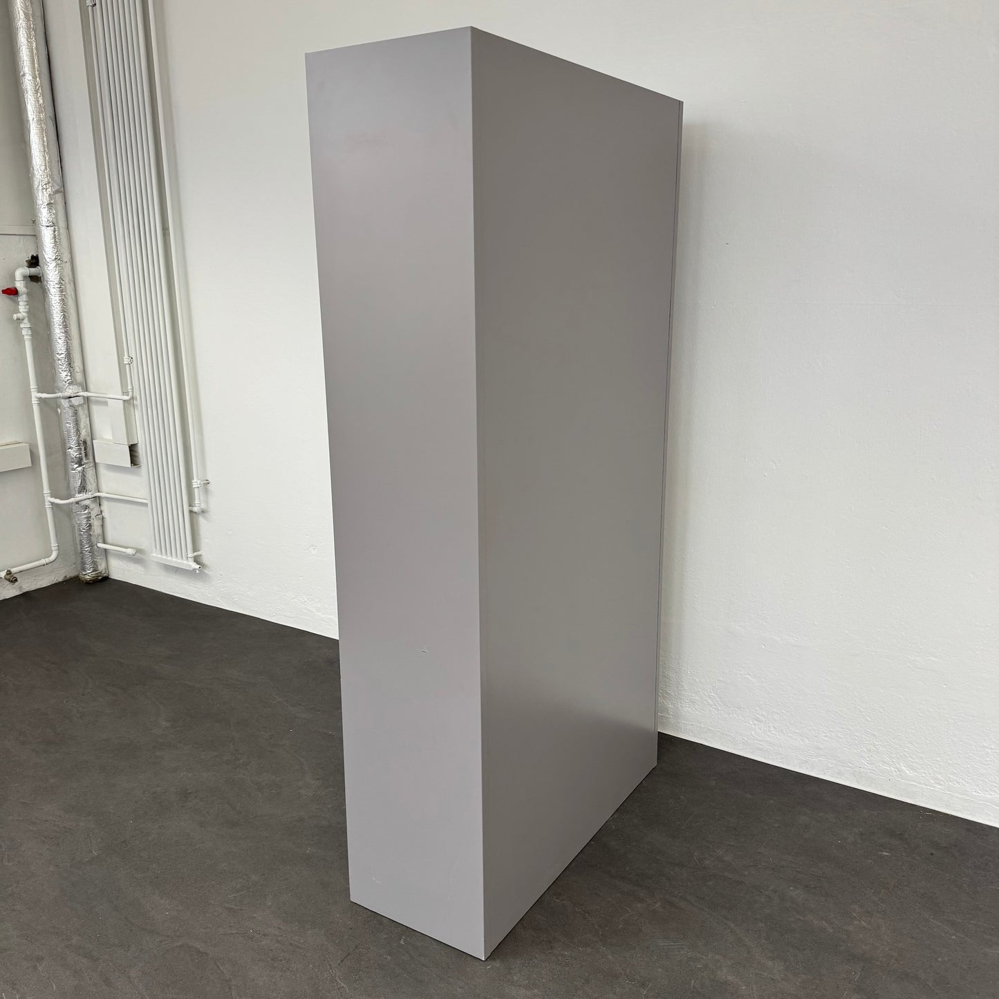 Lista Storage Flügeltür-Aktenschrank Seitenansicht