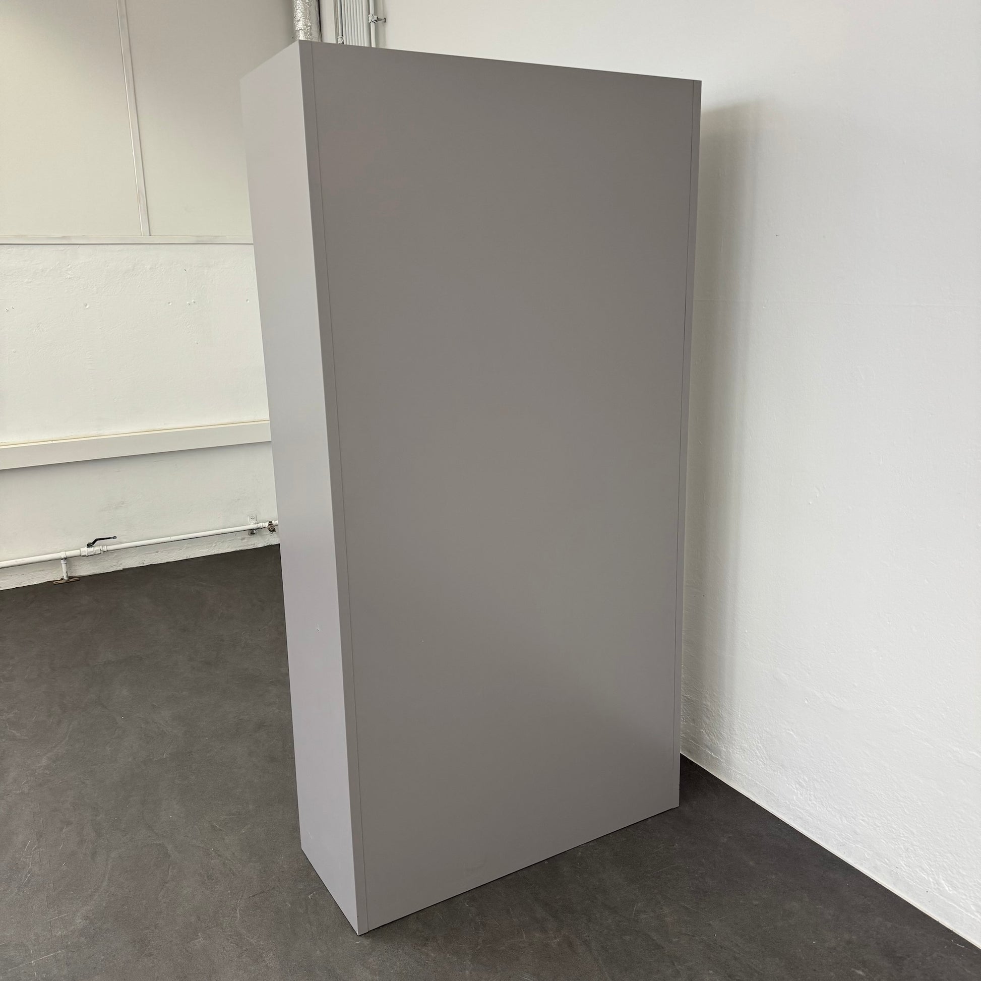 Lista Storage Flügeltür-Aktenschrank Ansicht von hinten